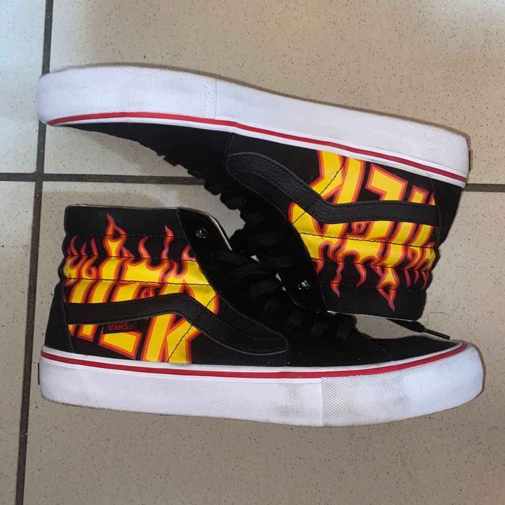 Trasher vans